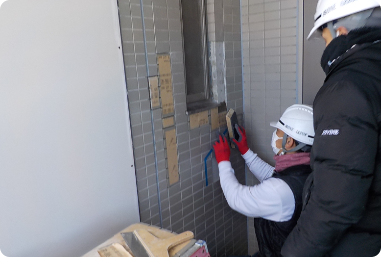 タイル補修工事の画像